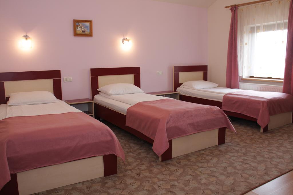 Pensiunea Maria , Floresti Esterno foto